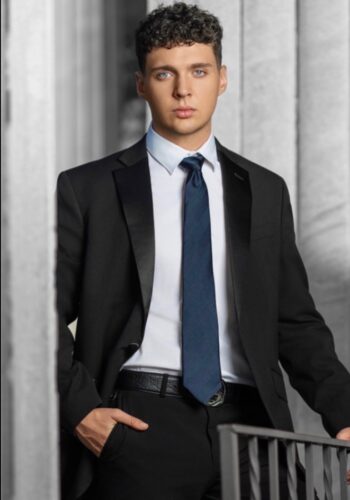 Nicolas Folsom